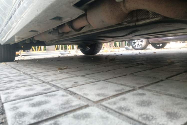 Used BYD Song MAX New Energy 2022 DM-i 105KM Prestige Model Chassis Front Right