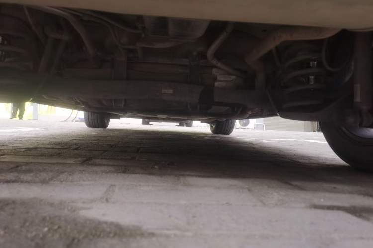 Used BYD Song MAX New Energy 2022 DM-i 105KM Prestige Model Chassis Rear