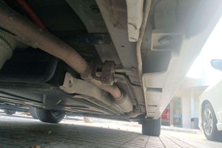 Used BYD Song MAX New Energy 2022 DM-i 105KM Prestige Model Chassis Rear Right