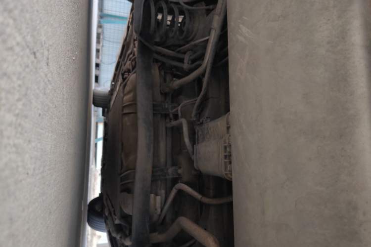 Used BYD Song MAX New Energy 2022 DM-i 105KM Prestige Model Chassis Rear