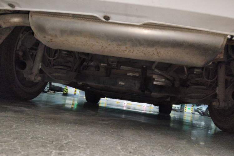 Used BYD Song MAX New Energy 2022 DM-i 105KM Flagship Model Chassis Rear