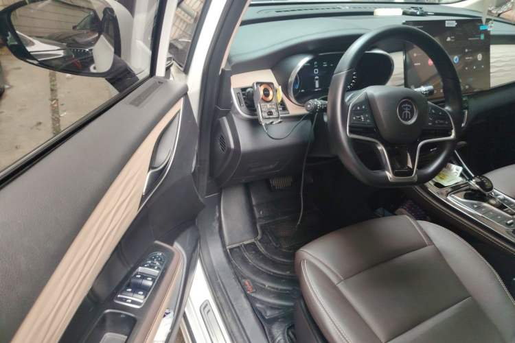 Used BYD Song MAX New Energy 2022 DM-i 105KM Executive Edition Driver Seat