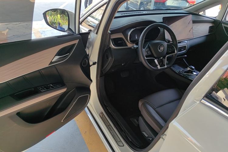 Used BYD Song MAX New Energy 2022 DM-i 105KM Executive Edition Driver Seat