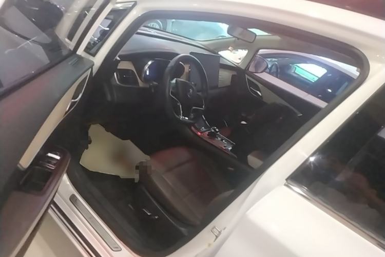 Used BYD Song MAX New Energy 2022 DM-i 105KM Executive Edition Driver Seat