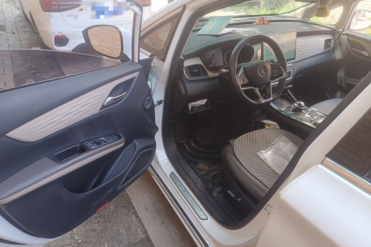 Used BYD Song MAX New Energy 2022 DM-i 105KM Flagship Model Driver Seat