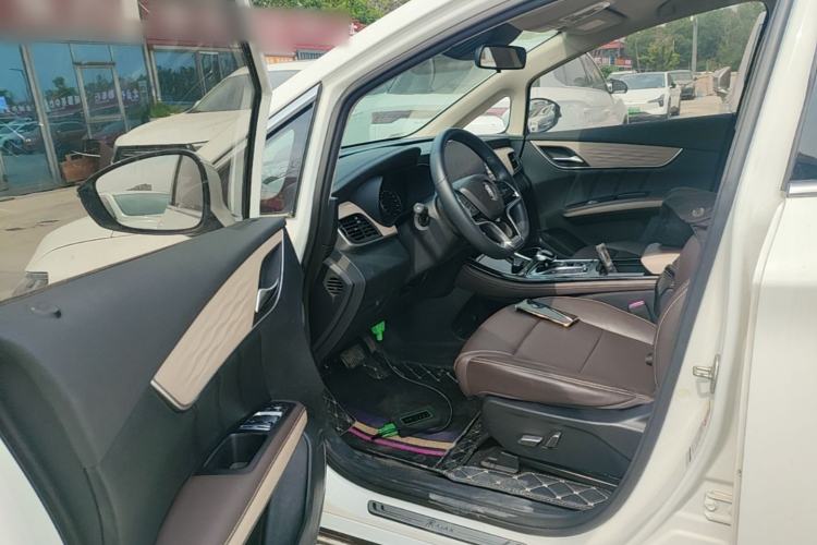 Used BYD Song MAX New Energy 2022 DM-i 105KM Flagship Model Driver Seat