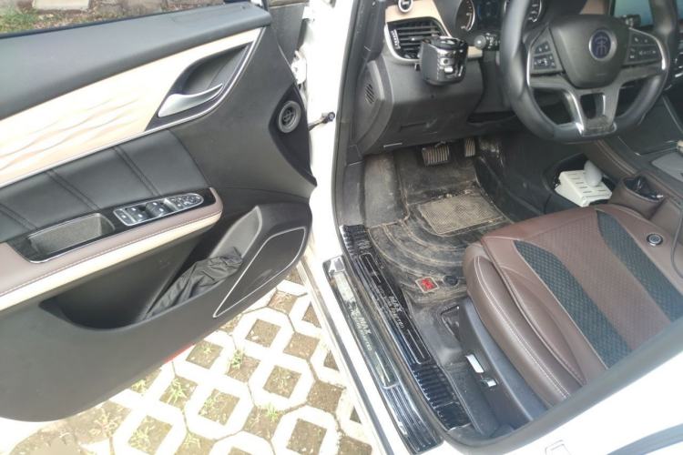 Used BYD Song MAX New Energy 2022 DM-i 105KM Flagship Model Driver Seat