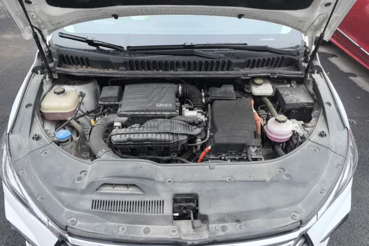 Used BYD Song MAX New Energy 2022 DM-i 105KM Flagship Model Engine Bay