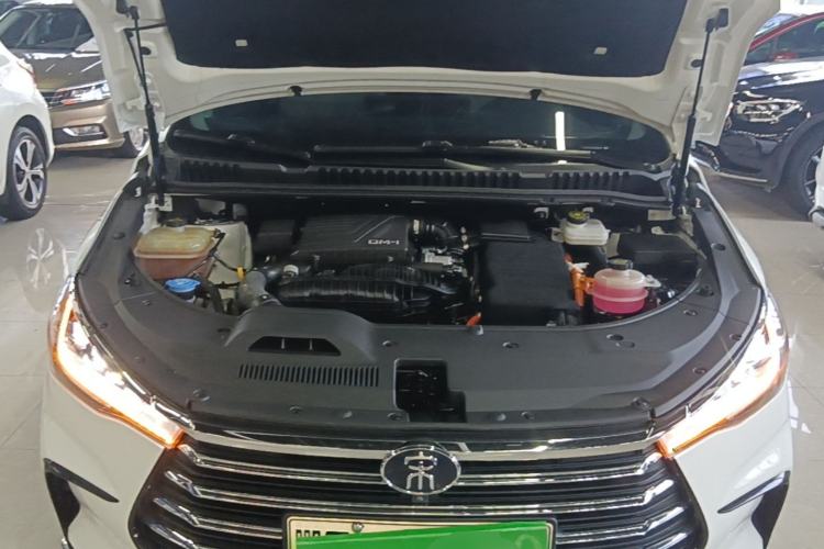Used BYD Song MAX New Energy 2022 DM-i 105KM Executive Edition Engine Bay