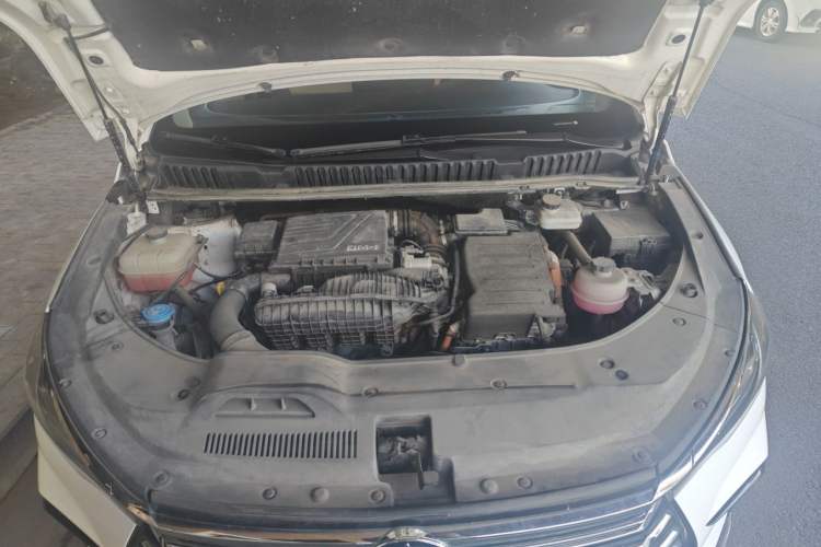 Used BYD Song MAX New Energy 2022 DM-i 105KM Flagship Model Engine Bay