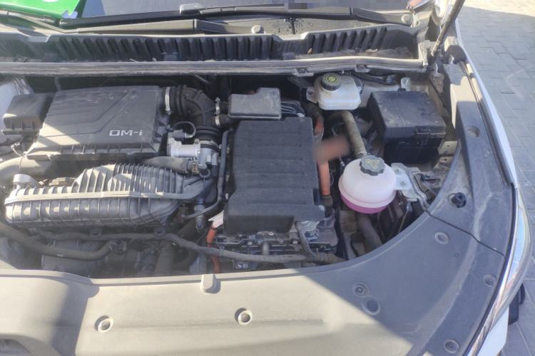 Used BYD Song MAX New Energy 2022 DM-i 105KM Executive Edition Engine Bay Left