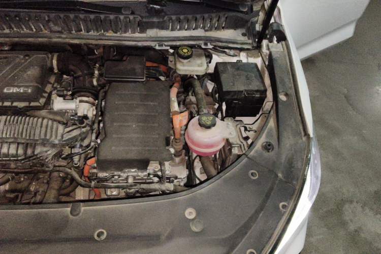 Used BYD Song MAX New Energy 2022 DM-i 105KM Flagship Model Engine Bay Left