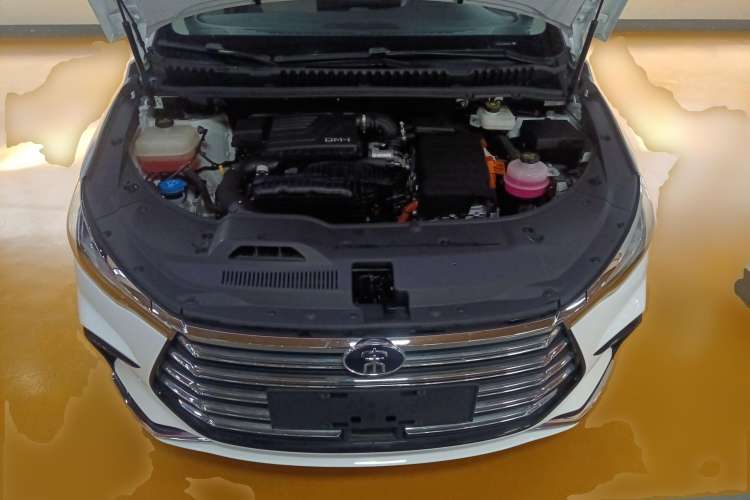 Used BYD Song MAX New Energy 2022 DM-i 105KM Executive Edition Engine Bay
