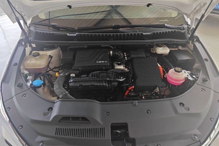 Used BYD Song MAX New Energy 2022 DM-i 105KM Executive Edition Engine Bay