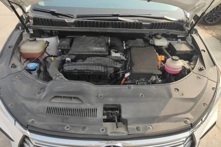 Used BYD Song MAX New Energy 2022 DM-i 105KM Flagship Model Engine Bay