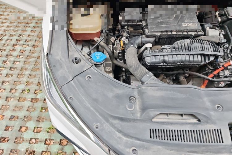 Used BYD Song MAX New Energy 2022 DM-i 105KM Executive Edition Engine Bay Right