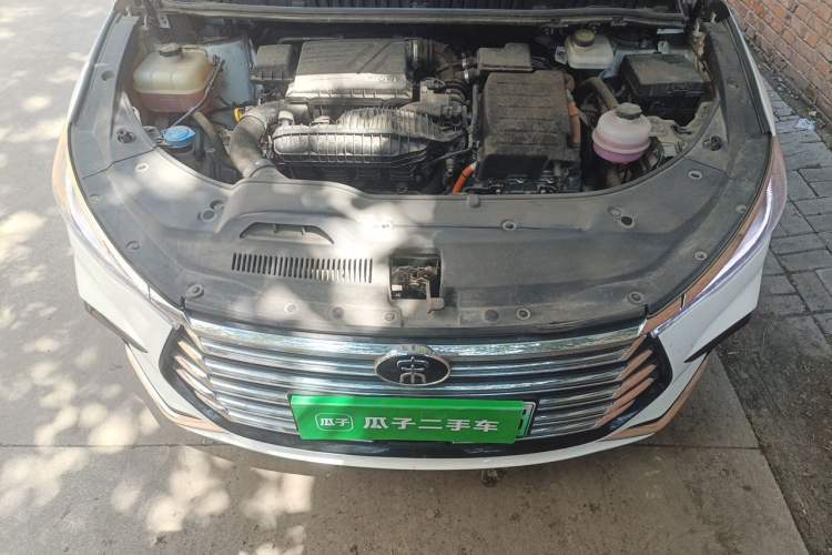 Used BYD Song MAX New Energy 2022 DM-i 105KM Flagship Model Engine Bay
