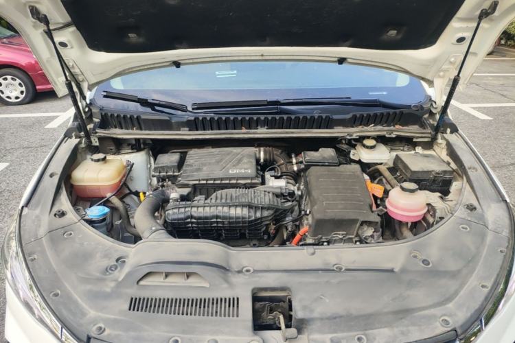 Used BYD Song MAX New Energy 2022 DM-i 105KM Flagship Model Engine Bay