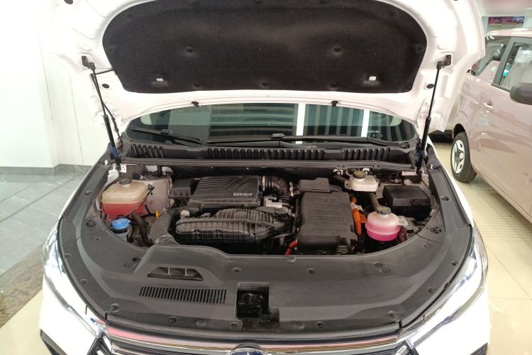 Used BYD Song MAX New Energy 2022 DM-i 105KM Executive Edition Engine Bay