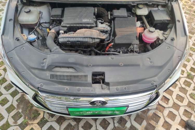 Used BYD Song MAX New Energy 2022 DM-i 105KM Flagship Model Engine Bay