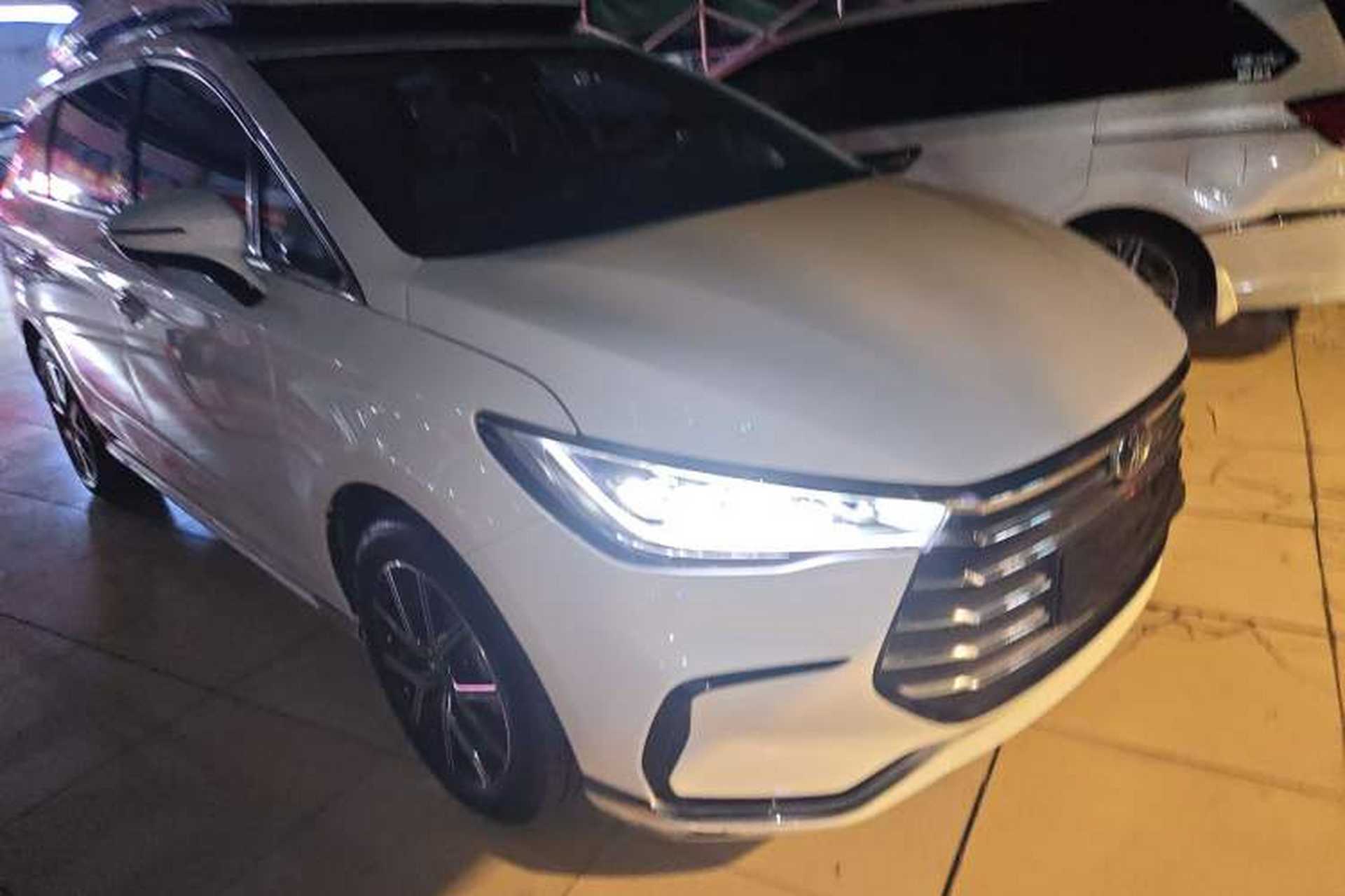 Used BYD Song MAX New Energy 2022 DM-i 105KM Executive Edition Exterior 1