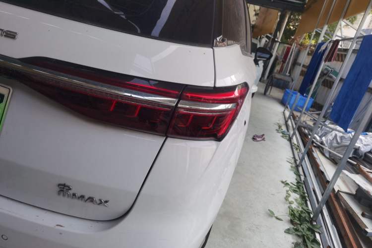 Used BYD Song MAX New Energy 2022 DM-i 105KM Executive Edition Exterior 2