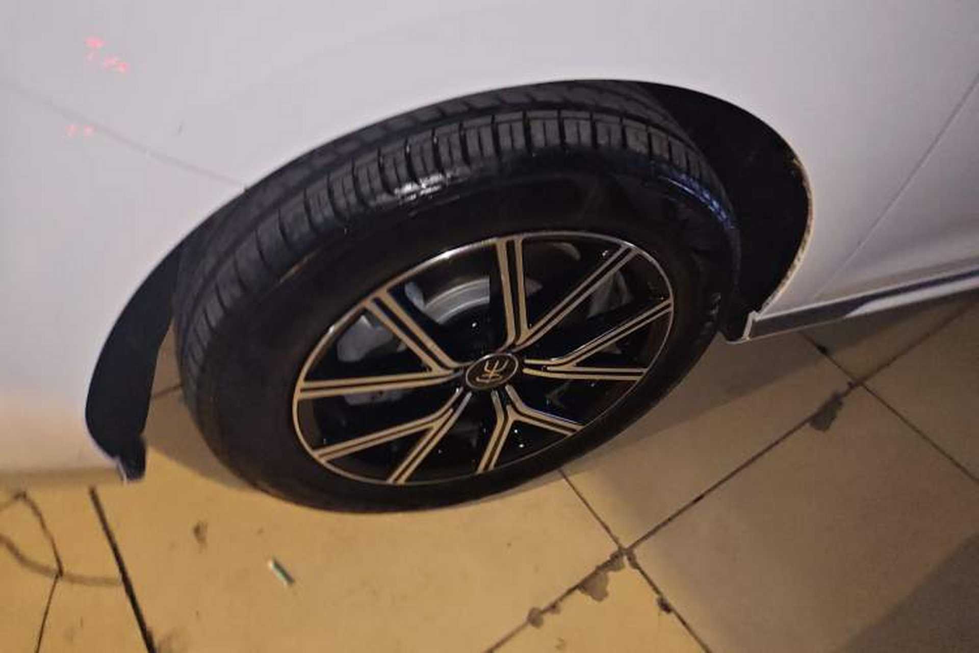 Used BYD Song MAX New Energy 2022 DM-i 105KM Executive Edition Exterior 4