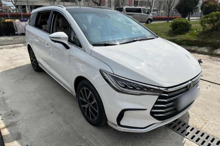 Used BYD Song MAX New Energy 2022 DM-i 105KM Flagship Model Exterior 4