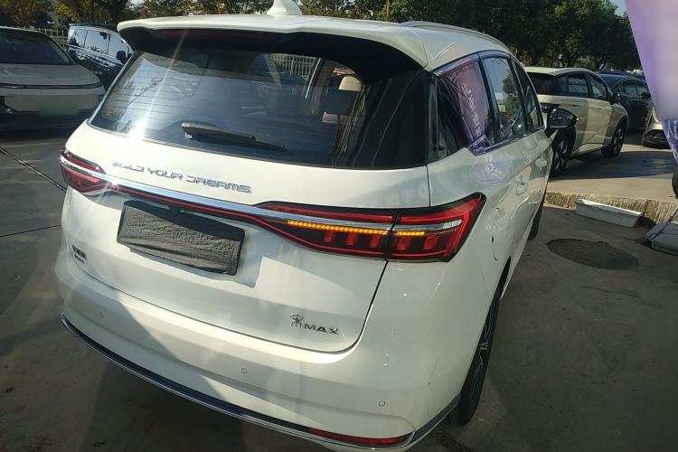 Used BYD Song MAX New Energy 2022 DM-i 105KM Flagship Model Exterior 5