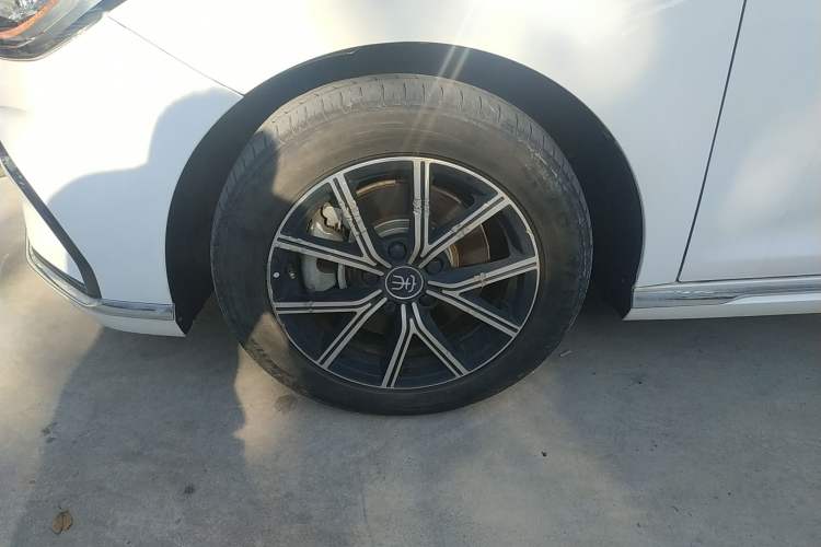 Used BYD Song MAX New Energy 2022 DM-i 105KM Flagship Model Exterior 7