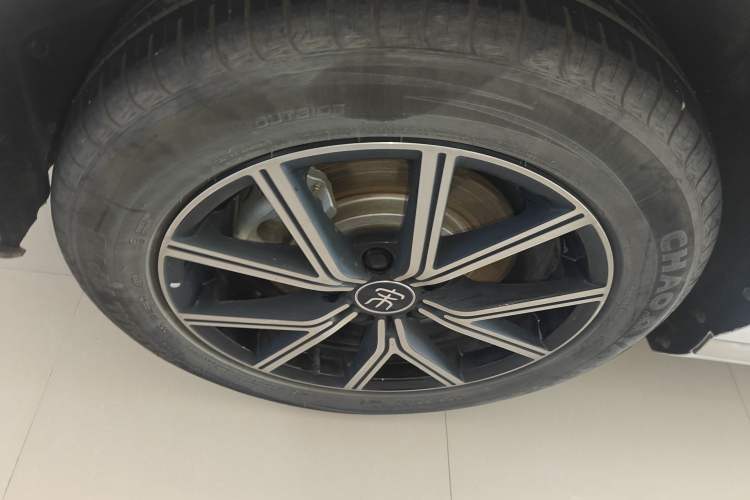 Used BYD Song MAX New Energy 2022 DM-i 105KM Flagship Model Exterior 8