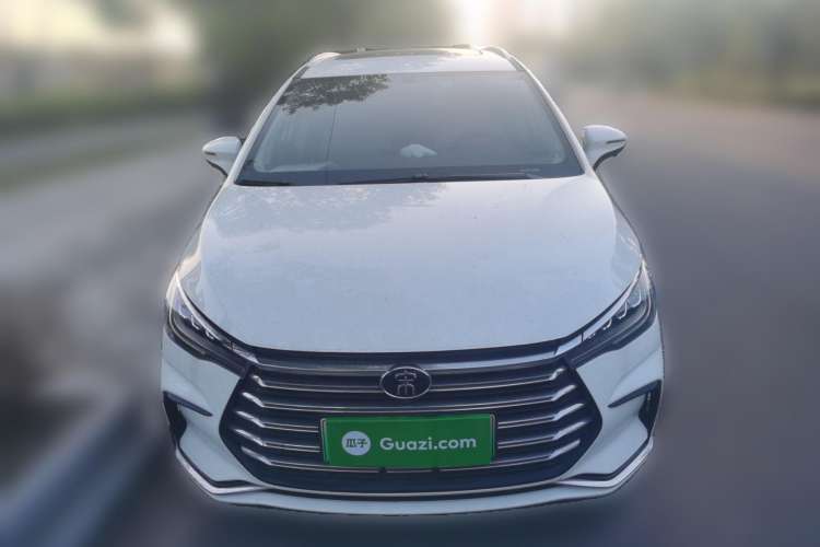 Used BYD Song MAX New Energy 2022 DM-i 105KM Prestige Model Front