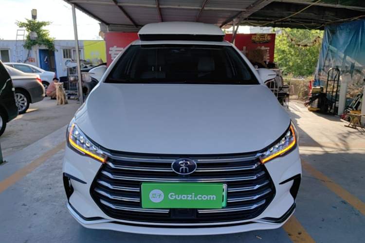 Used BYD Song MAX New Energy 2022 DM-i 105KM Executive Edition Front