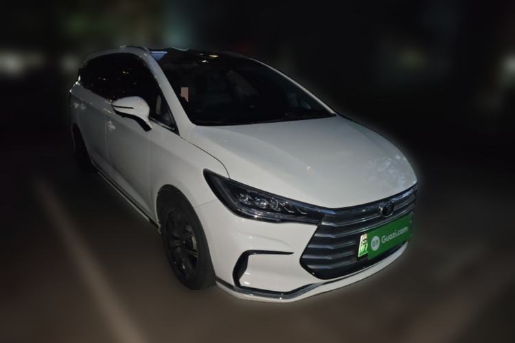 Used BYD Song MAX New Energy 2022 DM-i 105KM Flagship Model Front Right 45 Deg