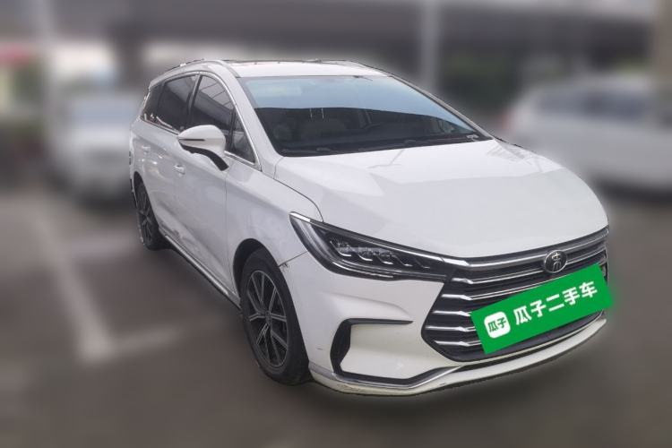 Used BYD Song MAX New Energy 2022 DM-i 105KM Prestige Model Front Right 45 Deg