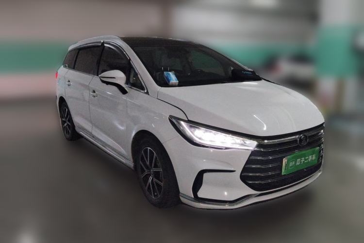 Used BYD Song MAX New Energy 2022 DM-i 105KM Flagship Model Front Right 45 Deg
