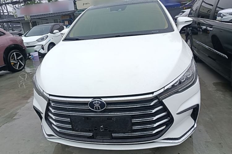 Used BYD Song MAX New Energy 2022 DM-i 105KM Flagship Model Front