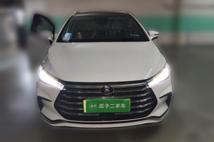 Used BYD Song MAX New Energy 2022 DM-i 105KM Flagship Model Front