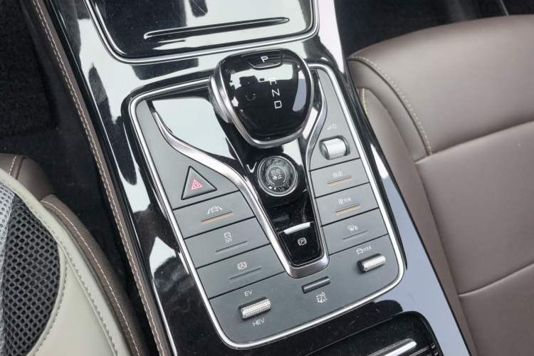 Used BYD Song MAX New Energy 2022 DM-i 105KM Flagship Model Gear Lever
