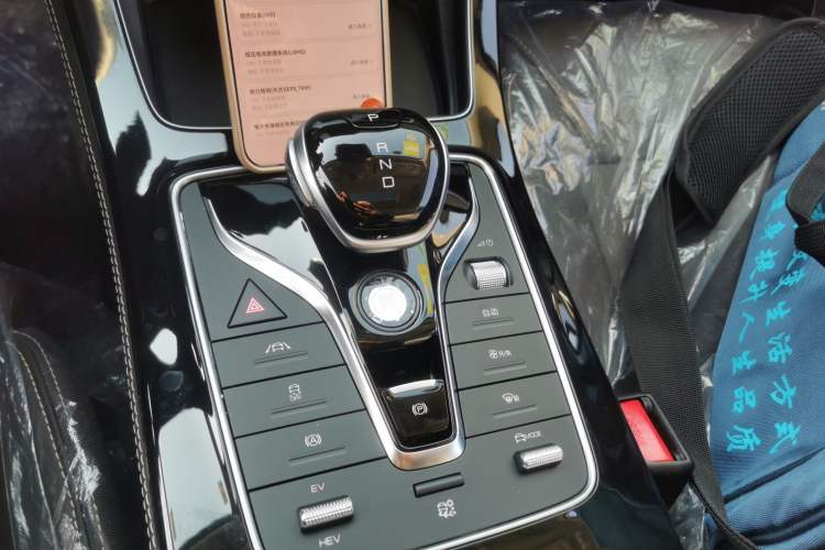 Used BYD Song MAX New Energy 2022 DM-i 105KM Flagship Model Gear Lever