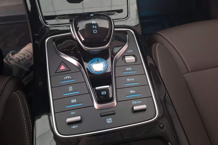Used BYD Song MAX New Energy 2022 DM-i 105KM Executive Edition Gear Lever