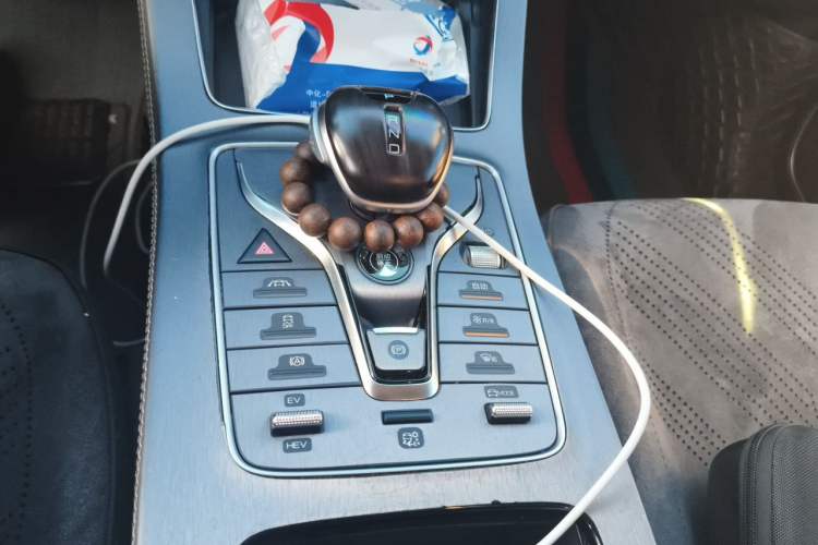 Used BYD Song MAX New Energy 2022 DM-i 105KM Executive Edition Gear Lever