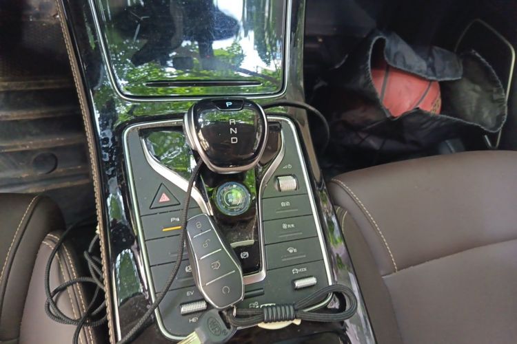 Used BYD Song MAX New Energy 2022 DM-i 105KM Prestige Model Gear Lever