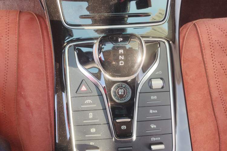 Used BYD Song MAX New Energy 2022 DM-i 105KM Executive Edition Gear Lever