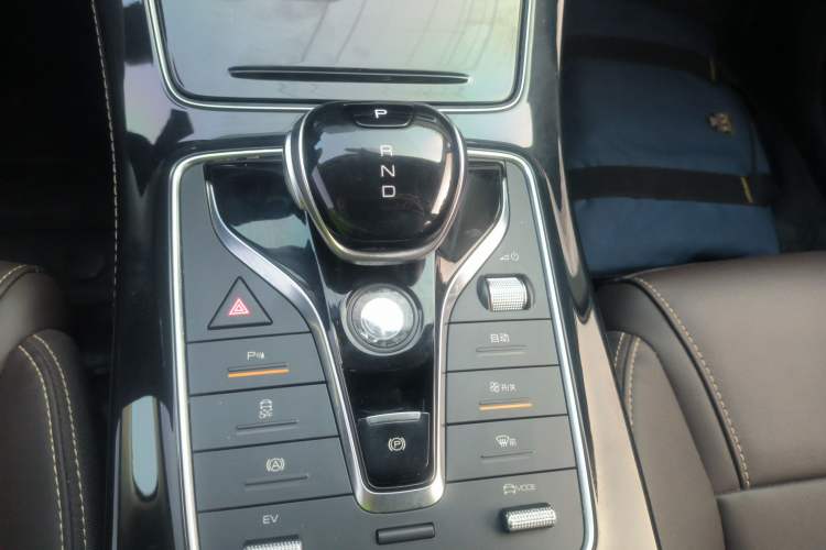Used BYD Song MAX New Energy 2022 DM-i 105KM Prestige Model Gear Lever