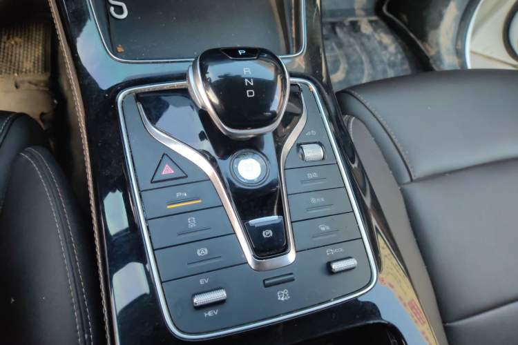 Used BYD Song MAX New Energy 2022 DM-i 105KM Prestige Model Gear Lever