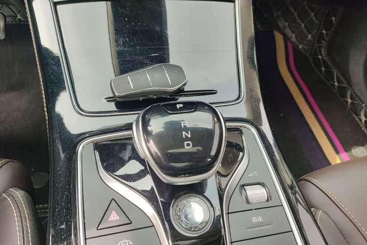 Used BYD Song MAX New Energy 2022 DM-i 105KM Flagship Model Gear Lever