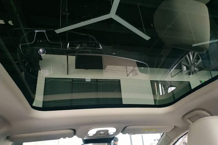 Used BYD Song MAX New Energy 2022 DM-i 105KM Flagship Model Headliner