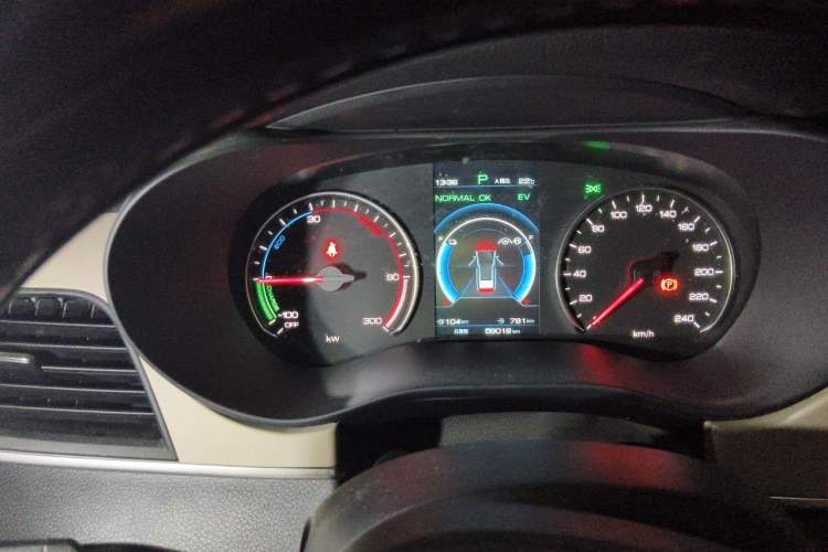 Used BYD Song MAX New Energy 2022 DM-i 105KM Flagship Model Instrument Cluster