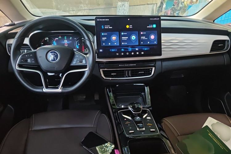 Used BYD Song MAX New Energy 2022 DM-i 105KM Executive Edition Interior 2